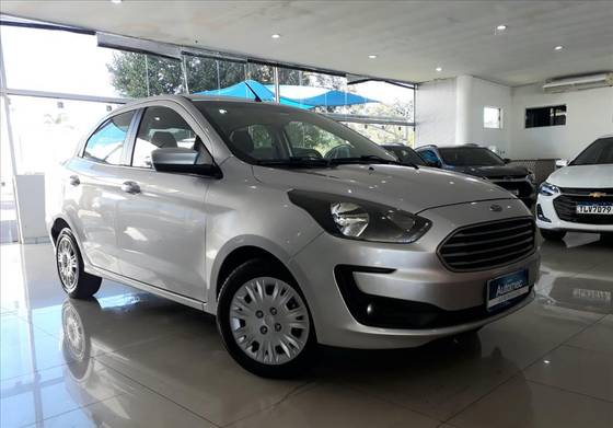 FORD KA 1.5 TI-VCT FLEX SE PLUS SEDAN AUTOMÁTICO FORD KA 1.5 TI-VCT FLEX SE PLUS SEDAN AUTOMÁTICO